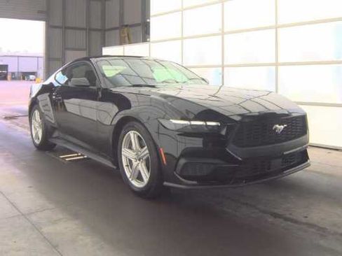 Used 2026 Ford Mustang Premium RWD image 6