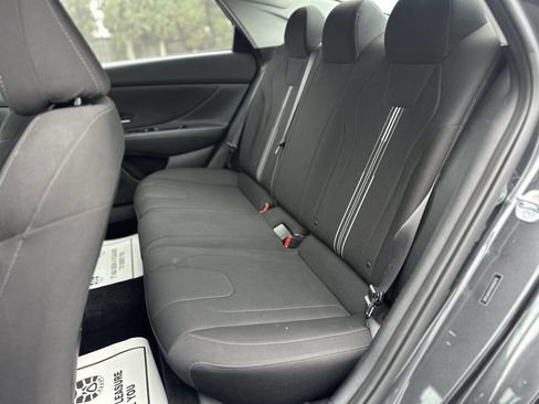 Used 2021 Hyundai Elantra SEL image 16