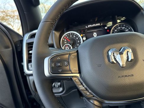 New 2026 RAM 1500 4x4 Crew Cab image 14