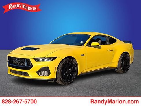 Used 2024 Ford Mustang GT RWD image 1