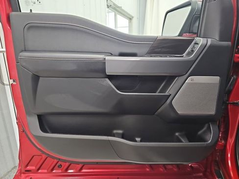 Used 2025 Ford F150 Lariat w/ Equipment Group 501A Mid image 10