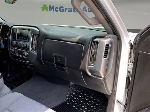 Used 2019 Chevrolet Silverado 1500 LT AWD/4WD image 27