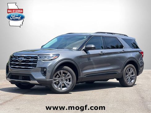 New 2026 Ford Explorer Active w/ Active Comfort Package AWD/4WD image 1