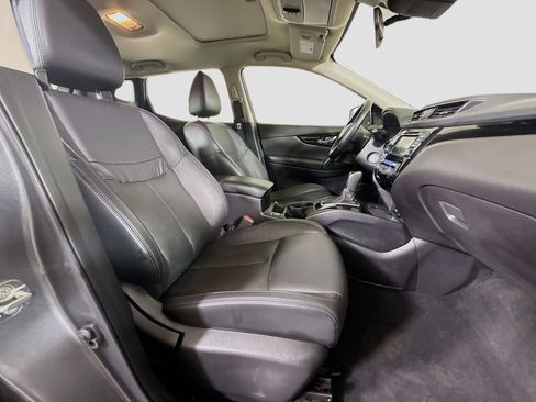 Used 2022 Nissan Rogue Sport SL AWD/4WD image 29