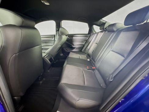 Used 2019 Honda Accord Sport image 27