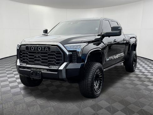 Used 2022 Toyota Tundra Platinum image 3