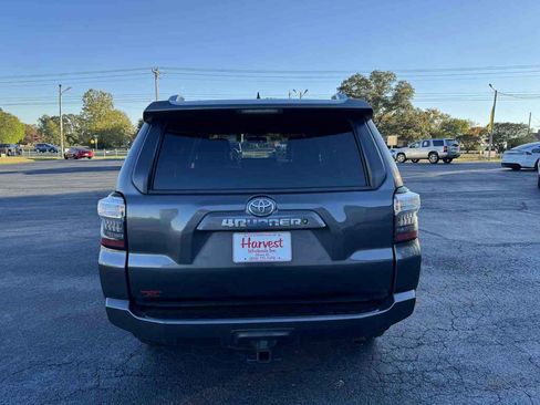 Used 2015 Toyota 4Runner SR5 Premium image 4
