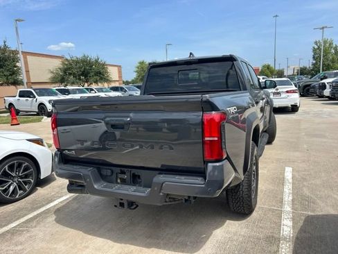 Used 2024 Toyota Tacoma TRD Off-Road w/ TRD Off Road Premium Package AWD/4WD image 6