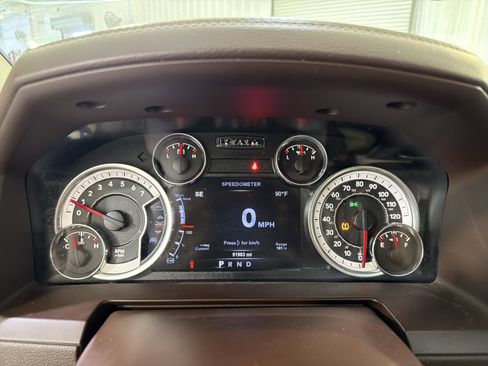 Used 2017 RAM 1500 Laramie w/ Convenience Group image 17