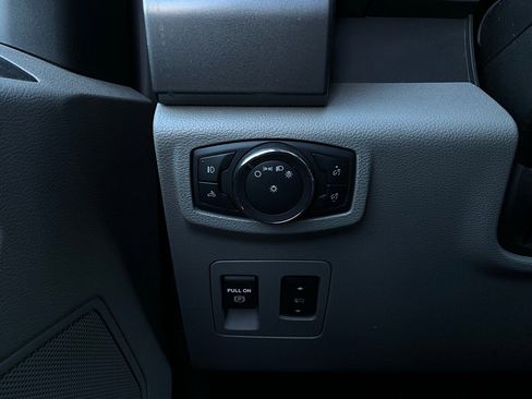 Used 2019 Ford F150 XLT w/ Equipment Group 302A Luxury image 23