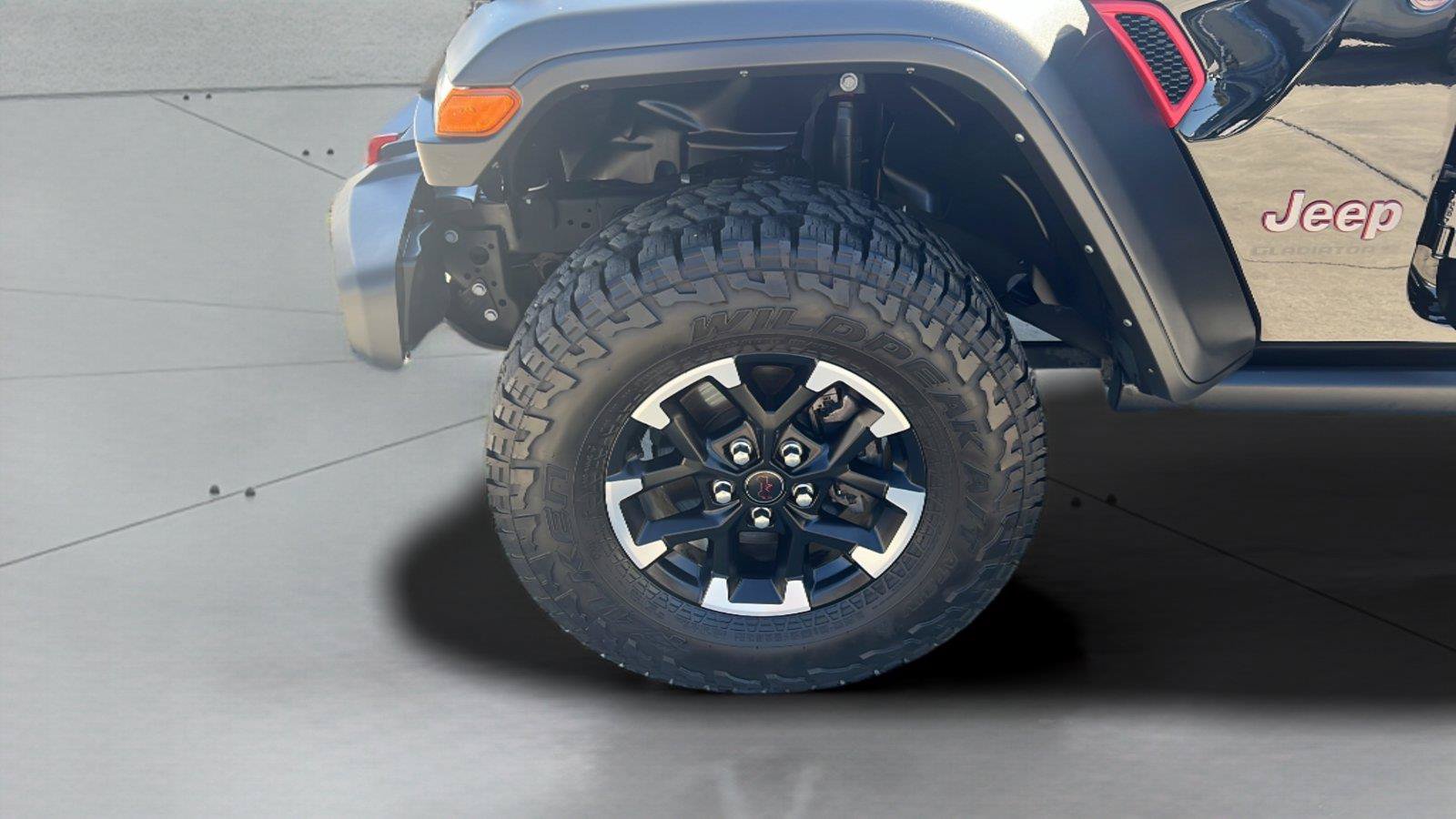 Used 2024 Jeep Gladiator Rubicon w/ Technology Group AWD/4WD image 22