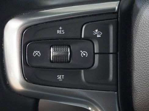 Used 2023 Chevrolet Suburban LT image 28