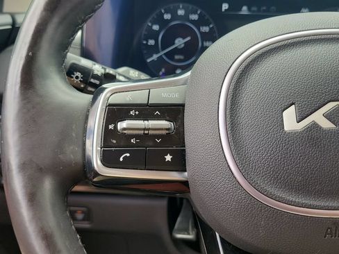 Used 2024 Kia Carnival SX Prestige FWD image 21