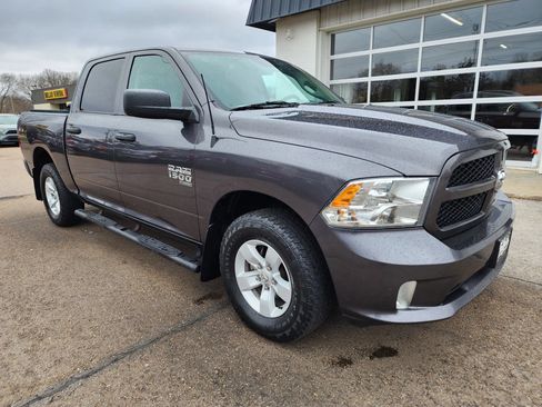 Used 2019 RAM 1500 Express AWD/4WD image 2