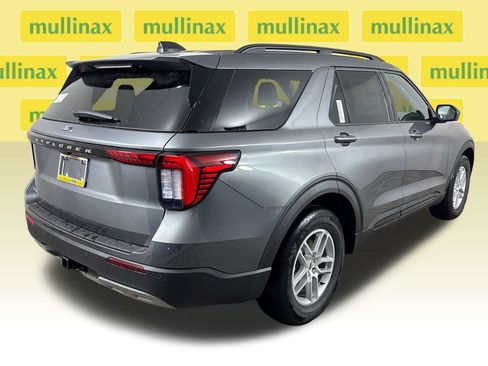 New 2026 Ford Explorer Active w/ Active Comfort Package RWD image 4