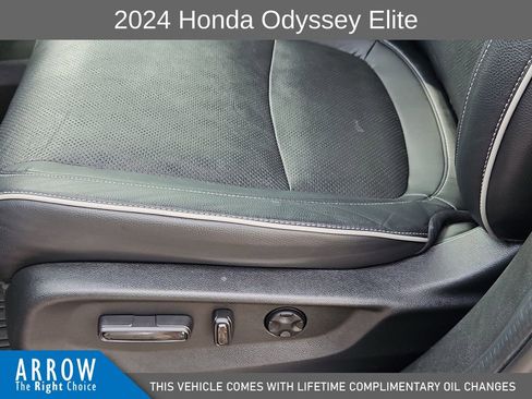 Used 2024 Honda Odyssey Elite image 23