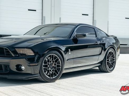 Used 2013 Ford Mustang Shelby GT500 RWD image 33