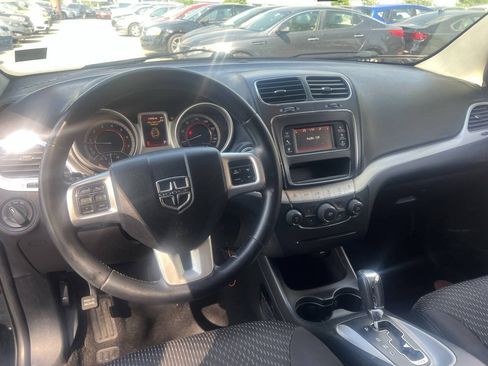 Used 2015 Dodge Journey American Value Package w/ Flexible Seating Group FWD image 10
