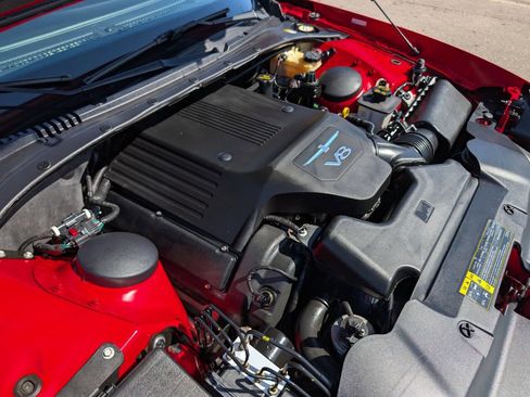 Used 2005 Ford Thunderbird Deluxe image 20