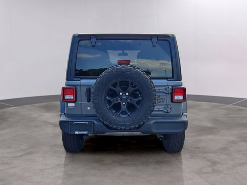 Used 2022 Jeep Wrangler Unlimited Sport image 5