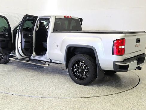 Used 2017 GMC Sierra 1500 SLE w/ SLE Value Package AWD/4WD image 11