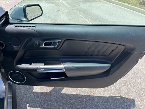 Used 2022 Ford Mustang Premium image 37