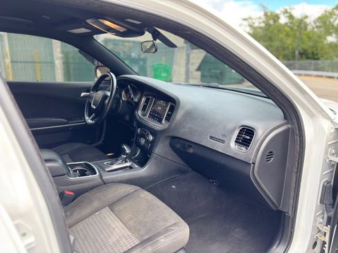 Used 2023 Dodge Charger SXT RWD image 29