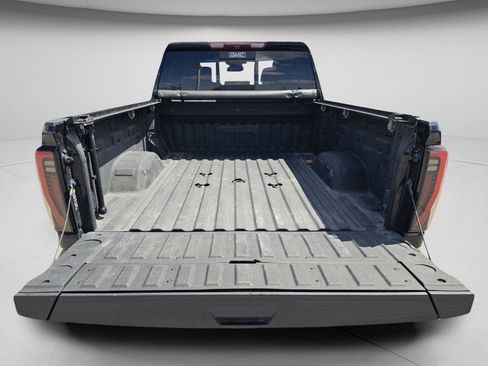 Used 2024 GMC Sierra 3500 AT4 w/ AT4 Preferred Package AWD/4WD image 26