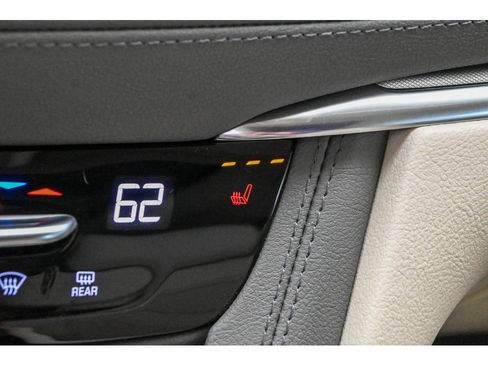 Certified 2022 Cadillac XT5 Premium Luxury FWD image 49