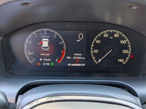 Used 2024 Honda HR-V Sport image 11