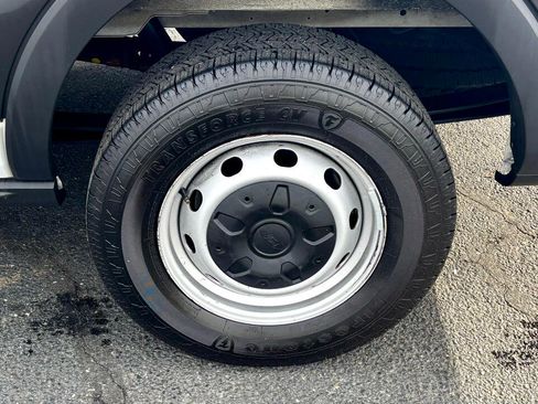 Used 2020 Ford Transit 250 130 Low Roof image 9