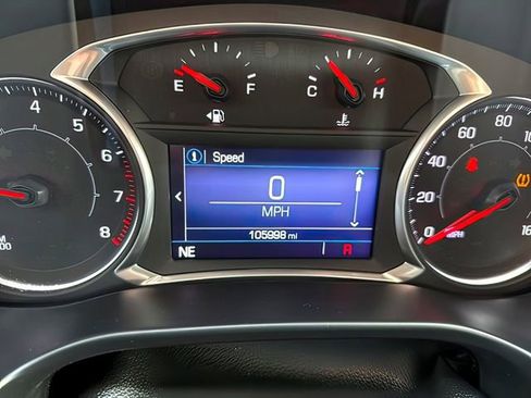 Used 2021 GMC Acadia SLE image 28