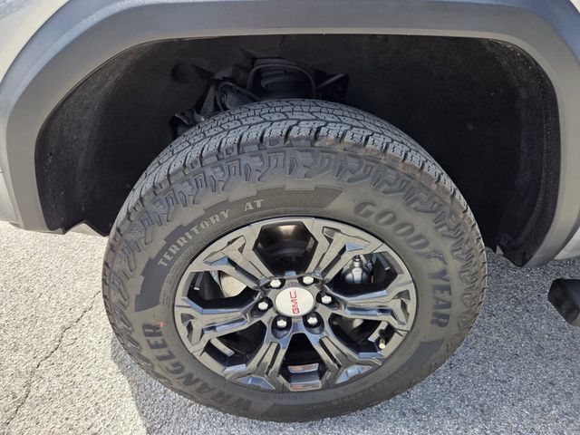 Used 2024 GMC Canyon Elevation RWD image 7