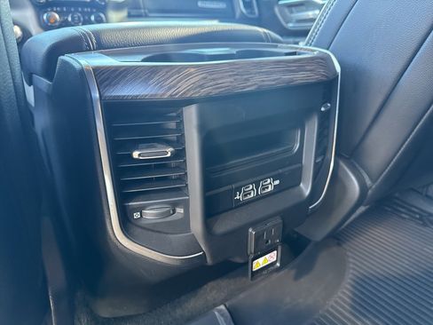 Used 2020 RAM 1500 Laramie image 8