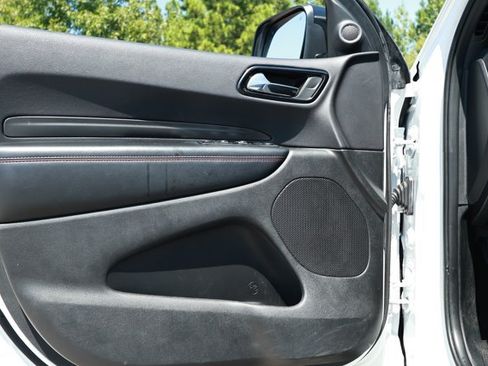 Used 2025 Dodge Durango GT RWD image 19