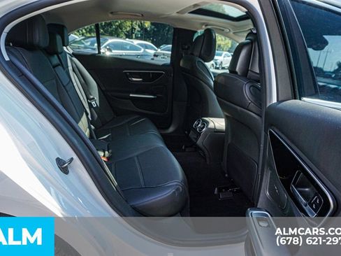 Used 2022 Mercedes-Benz C 300 Sedan image 22