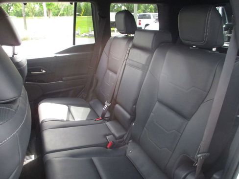 Used 2024 Lexus GX 550 w/ Accessory Package (2T) AWD/4WD image 22