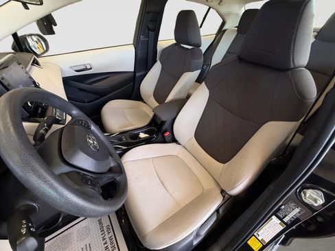 Used 2022 Toyota Corolla LE w/ LE Convenience Package image 11