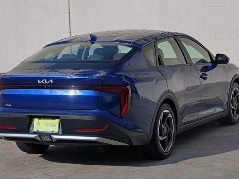 Used 2025 Kia K4 EX FWD image 45