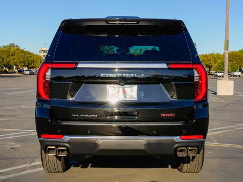 New 2026 GMC Yukon XL Denali image 8