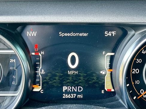 Used 2023 Jeep Gladiator Sport S image 8