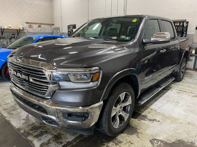 Used 2019 RAM 1500 Laramie AWD/4WD image 1