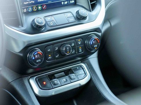 Used 2021 GMC Acadia SLE w/ Driver Convenience Package image 26