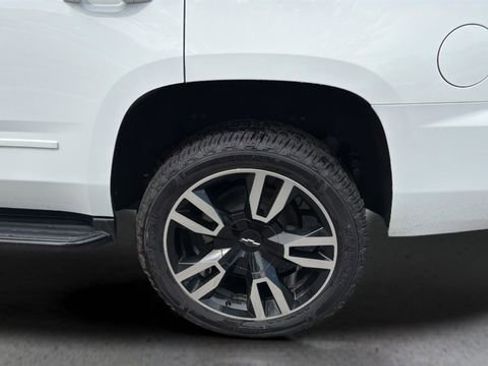 Used 2019 Chevrolet Tahoe Premier AWD/4WD image 37