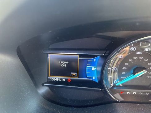 Used 2017 Ford Explorer XLT w/ Equipment Group 202A image 9