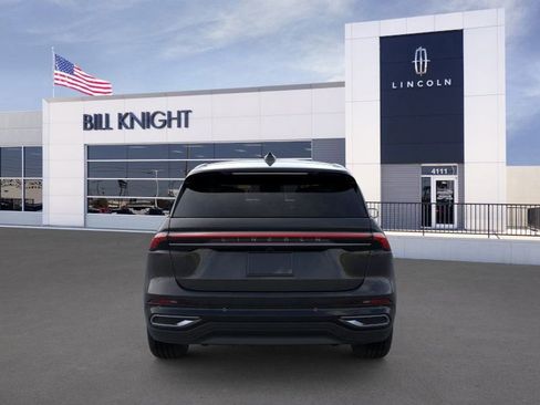 New 2026 Lincoln Nautilus Premier image 5