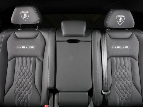 Used 2023 Lamborghini Urus Performante image 7