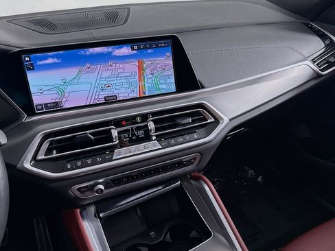 Used 2022 BMW X6 xDrive40i w/ M Sport Package AWD/4WD image 19