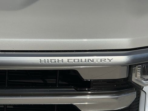 Used 2025 Chevrolet Silverado 1500 High Country w/ High Country Premium Package image 45