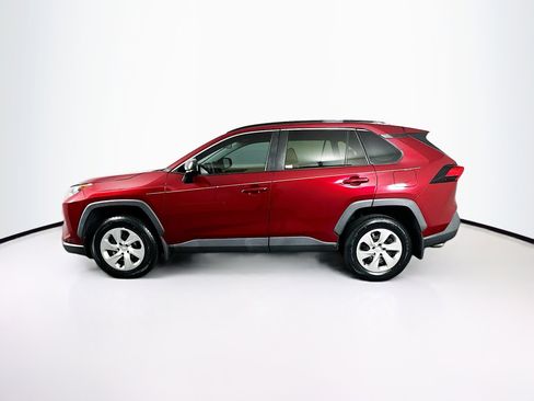Used 2020 Toyota RAV4 LE image 4